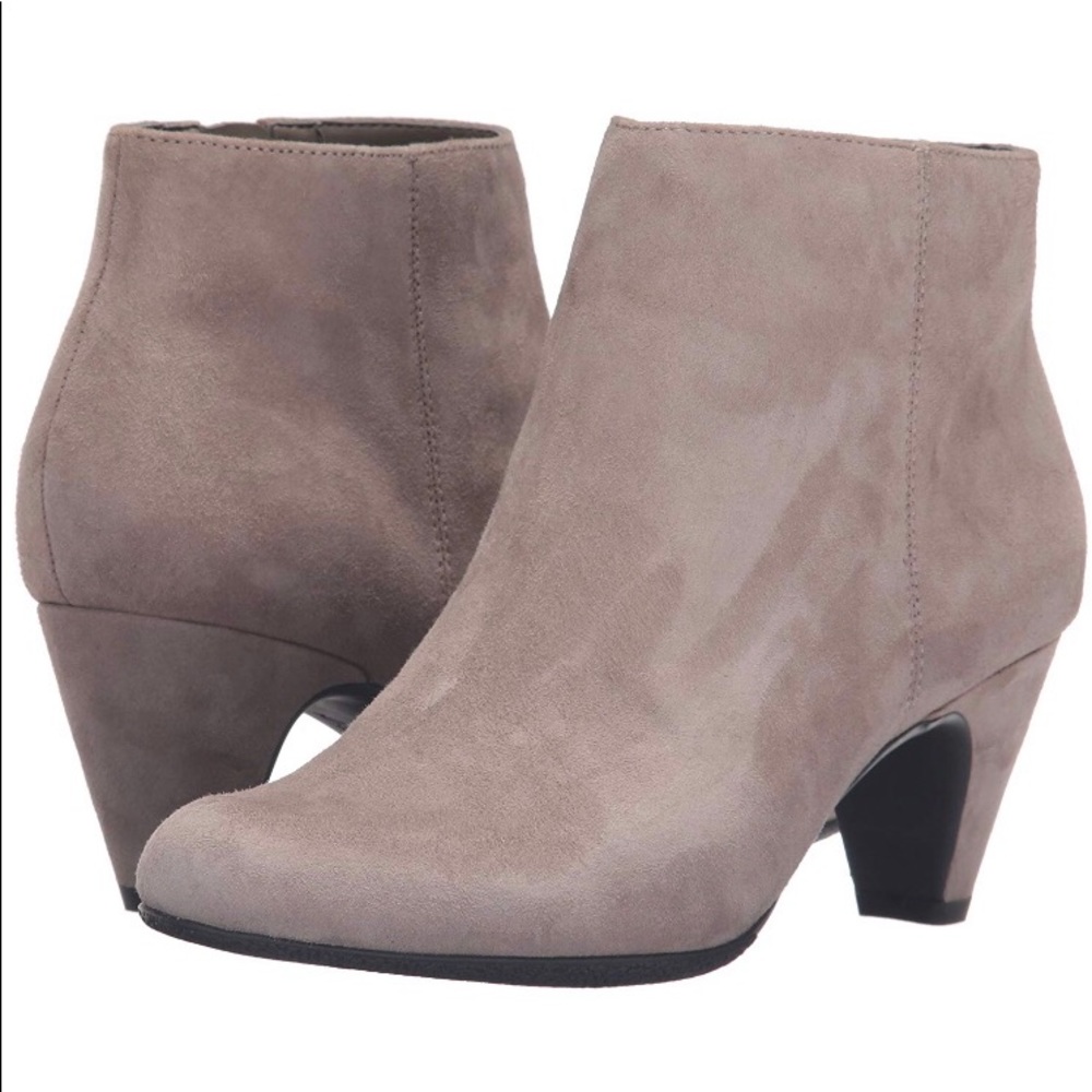 Sam Edelman Michelle suede boots new with box